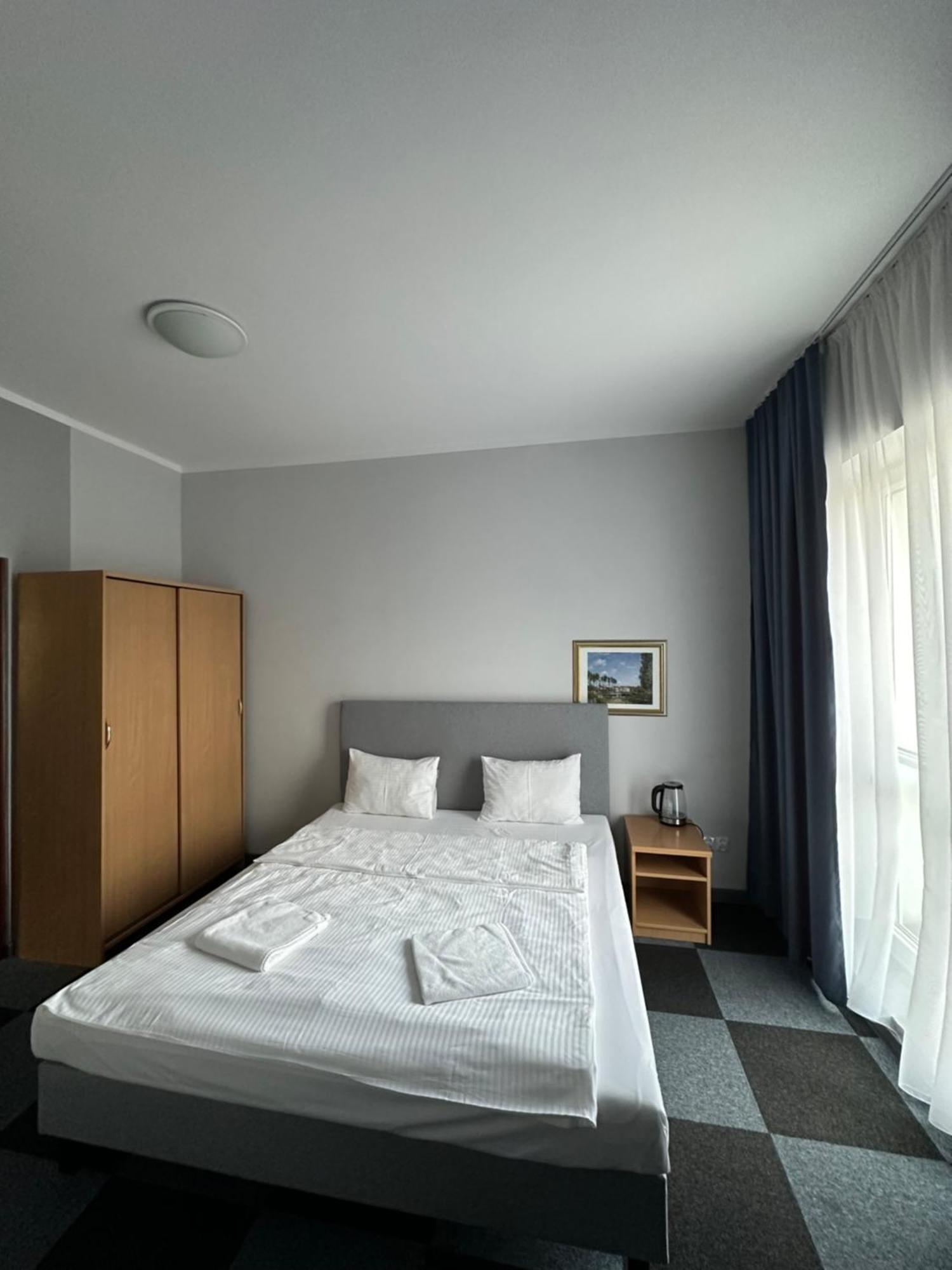 ורשה Lezzet B&B Pokoj Goscinny & Turkishrestaurant מראה חיצוני תמונה