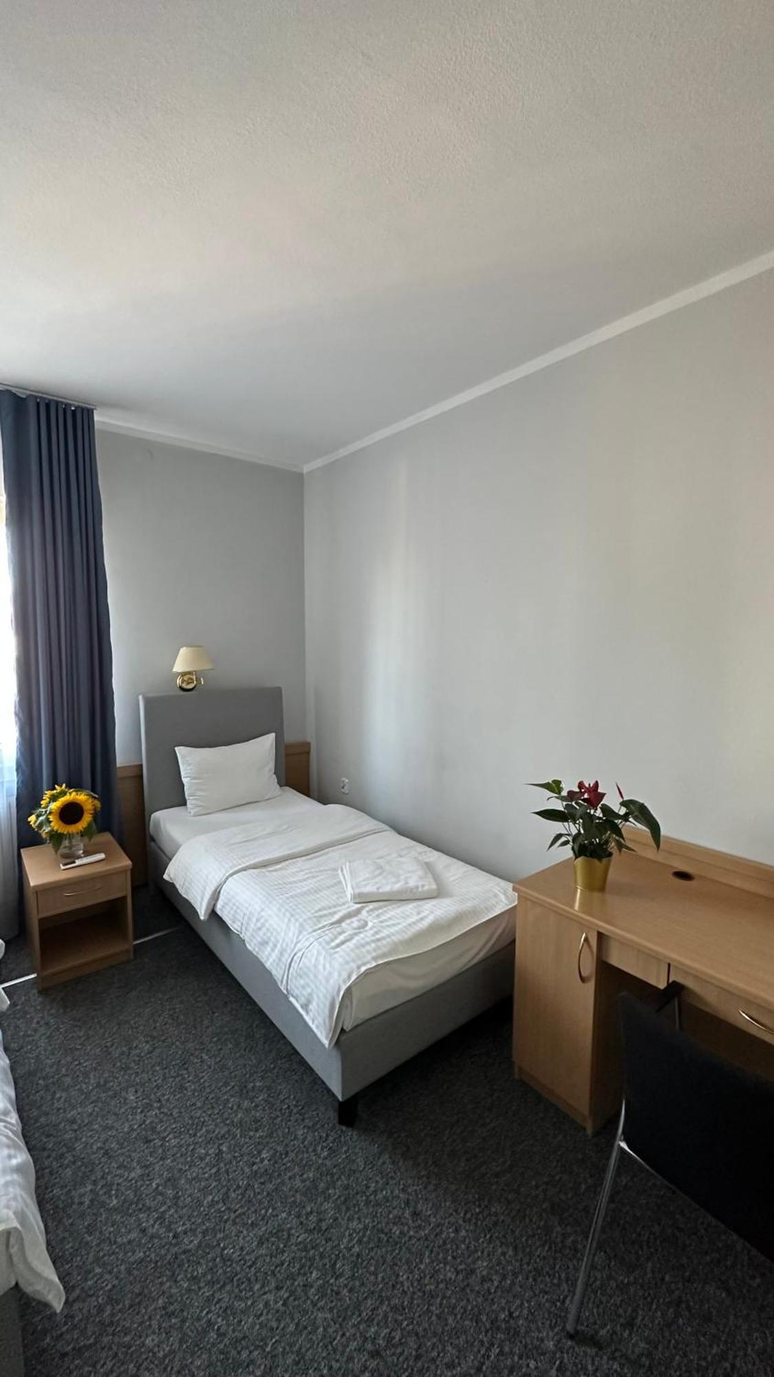 ורשה Lezzet B&B Pokoj Goscinny & Turkishrestaurant מראה חיצוני תמונה